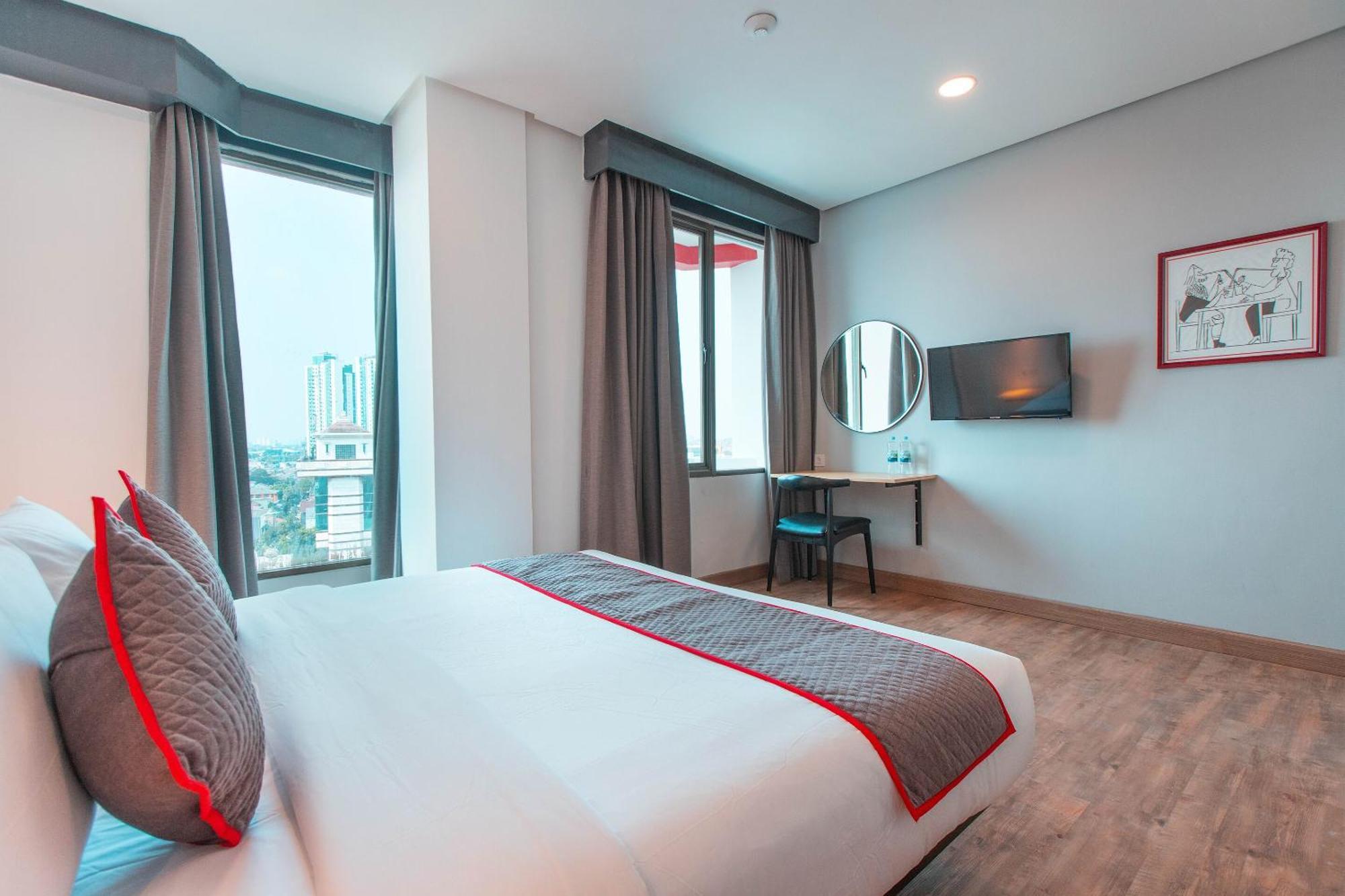 Super Oyo Townhouse 1 Hotel Salemba Jakarta Exteriör bild