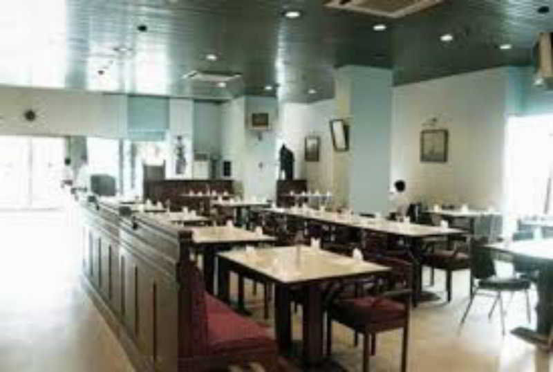 Super Oyo Townhouse 1 Hotel Salemba Jakarta Exteriör bild